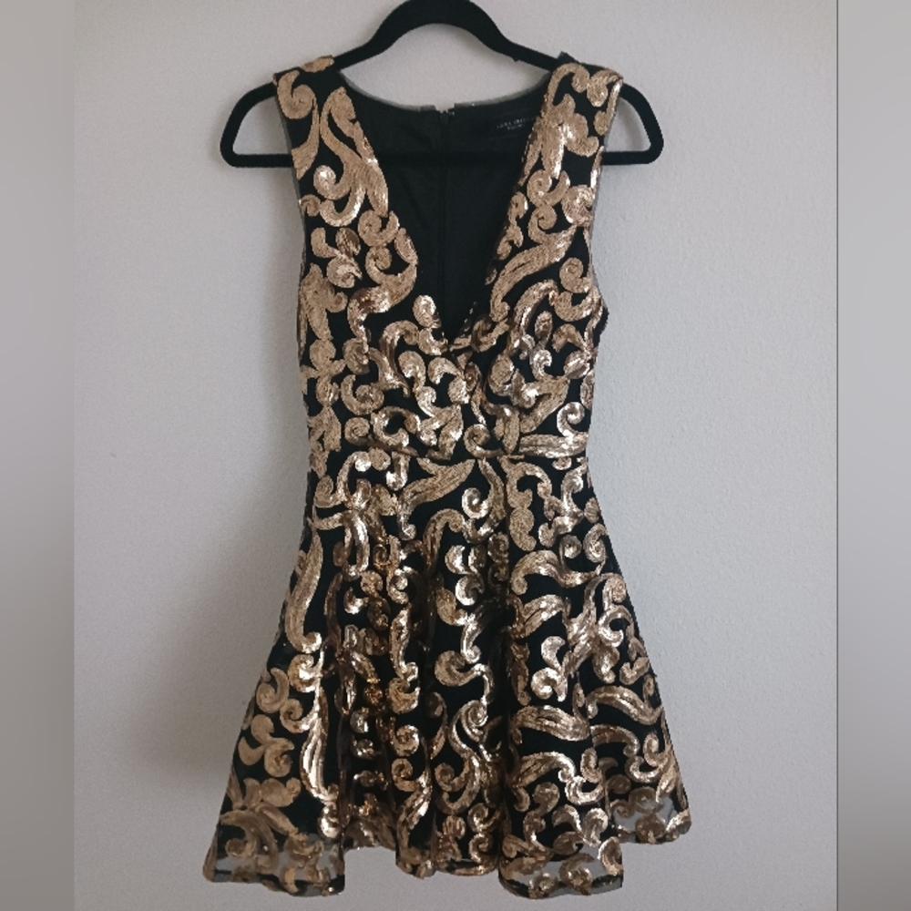 Arika Chicago Black Lable Gold and Black Sequence Cotail Dress